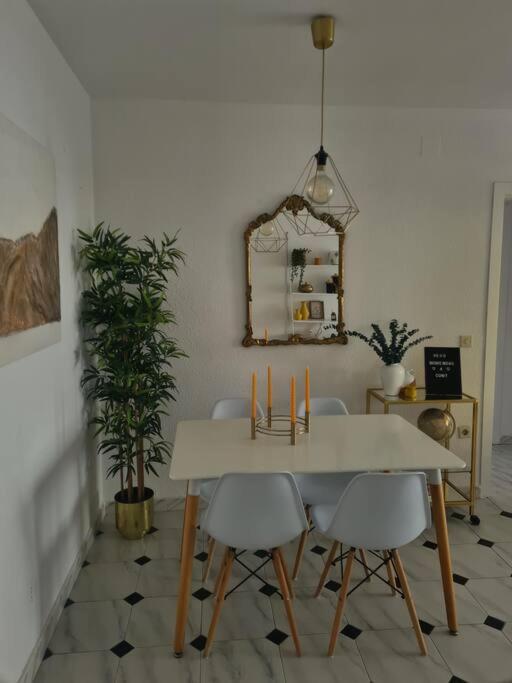 Nice Beachside 2-Bd Apt Near Barcelona Кунит Екстериор снимка