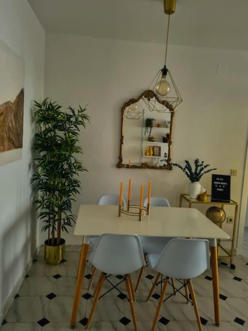 Nice Beachside 2-Bd Apt Near Barcelona Кунит Екстериор снимка