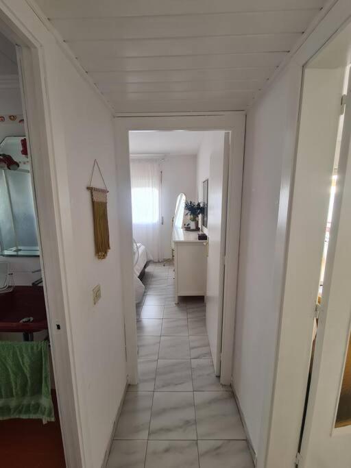 Nice Beachside 2-Bd Apt Near Barcelona Кунит Екстериор снимка